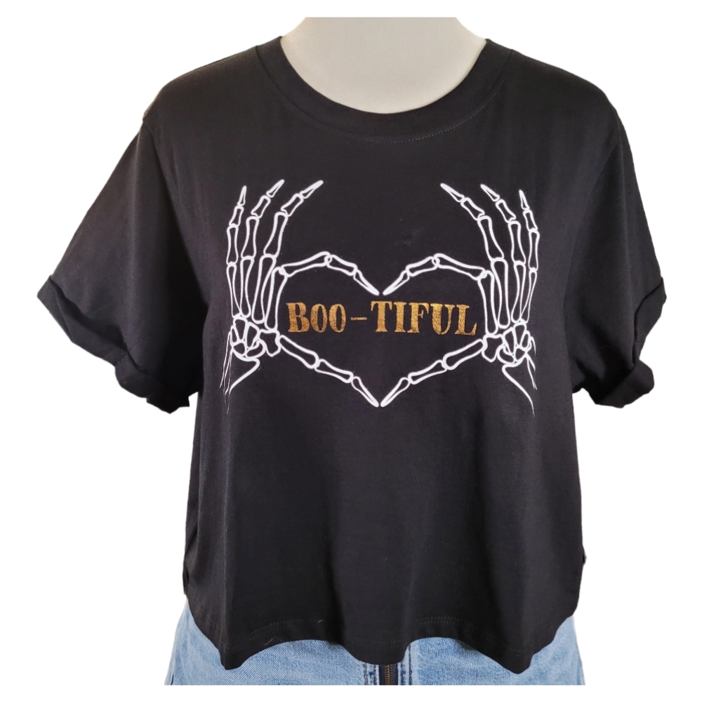 NWT Halloween Crop Top Bootiful Skelton Heart Graphic Tee Halloween Shirt L